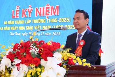 Đồng chí Bí thư Tỉnh ủy Đặng Xuân Phong dự Lễ kỷ niệm 60 năm thành lập Trường THPT Giao Thủy